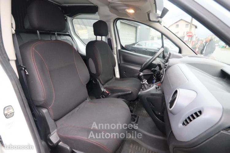 Citroen Berlingo GENERATION-II COMBI 1.6 HDI 90 CH CONFORT + CARPLAY RADAR DE RECUL - <small></small> 7.989 € <small>TTC</small> - #6