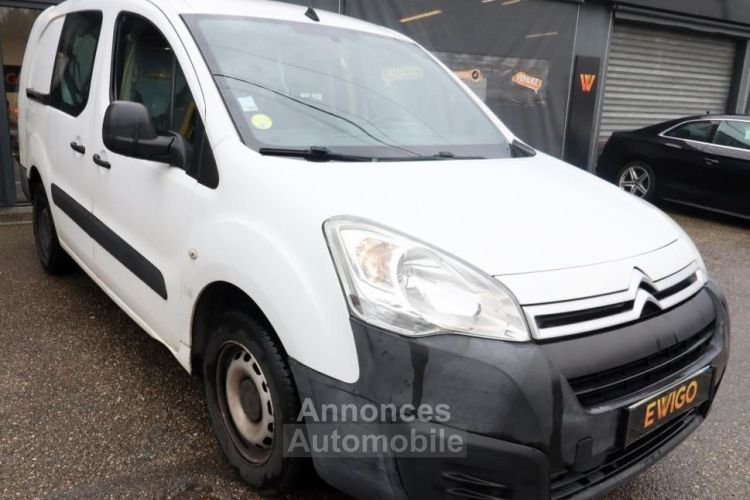 Citroen Berlingo GENERATION-II COMBI 1.6 HDI 90 CH CONFORT + CARPLAY RADAR DE RECUL - <small></small> 7.989 € <small>TTC</small> - #12