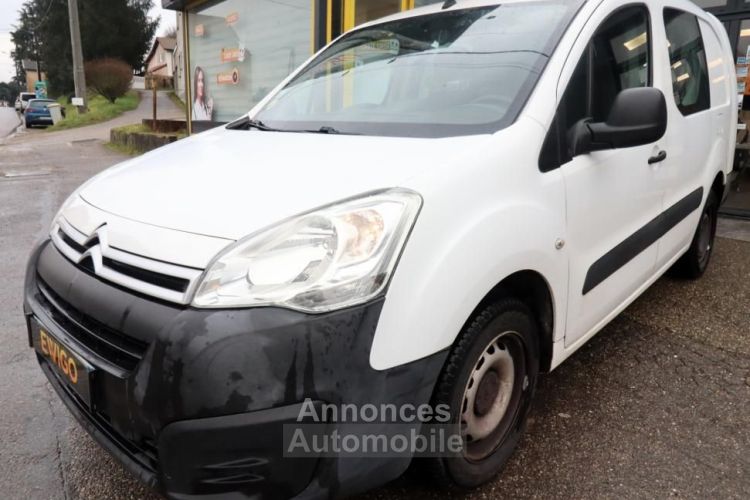 Citroen Berlingo GENERATION-II COMBI 1.6 HDI 90 CH CONFORT + CARPLAY RADAR DE RECUL - <small></small> 7.989 € <small>TTC</small> - #17