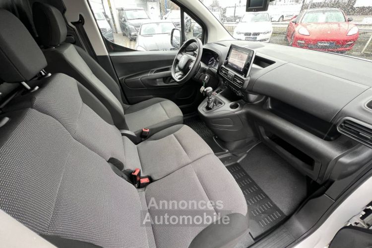 Citroen Berlingo Citroën III M BlueHDi 130ch 3Places 1erMain GPS Caméra CarPlay TVA20% 12,500€ H.T. - <small></small> 15.000 € <small>TTC</small> - #12