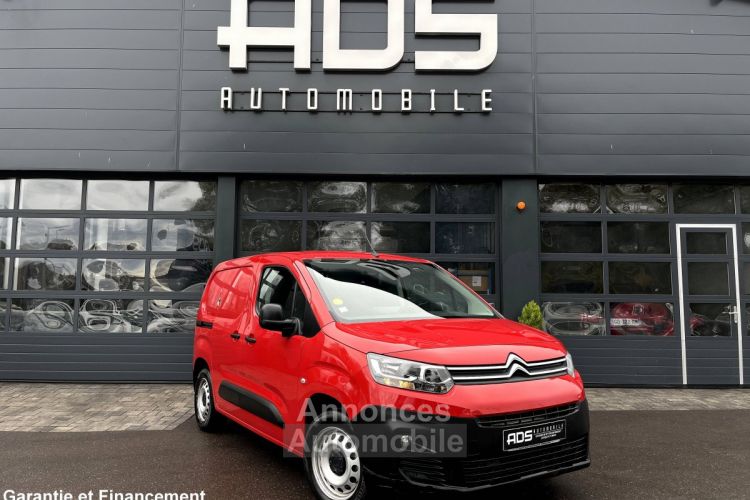 Citroen Berlingo Citroën Kasten Driver M 650 1.5 BlueHDi 130CV BVA8 E6dT / 13325 € HT / À PARTIR DE 192,02 € * - <small></small> 15.990 € <small>TTC</small> - #1