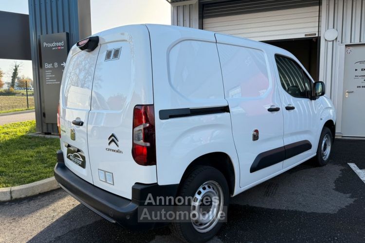 Citroen Berlingo Citroën M 650kg BlueHDi 100ch S&S Driver BVM5 TVA RECUP 1ère main 3 places Entretien complet  GPS Caméra AR + latérale Habillage bois Casier CarPlay & - <small></small> 13.990 € <small>TTC</small> - #3