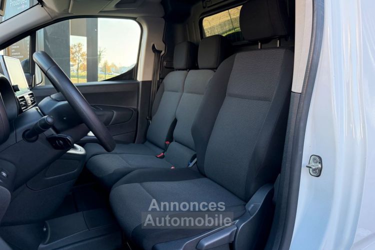 Citroen Berlingo Citroën M 650kg BlueHDi 100ch S&S Driver BVM5 TVA RECUP 1ère main 3 places Entretien complet  GPS Caméra AR + latérale Habillage bois Casier CarPlay & - <small></small> 13.990 € <small>TTC</small> - #4