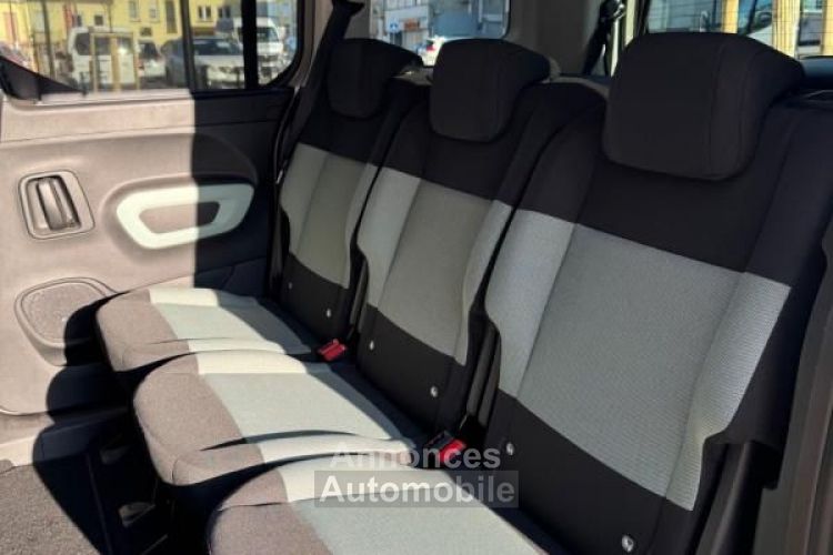 Citroen Berlingo Citroën PHASE III COMBI 1.2 130CH L1 SHINE EAT BVA - <small></small> 20.990 € <small>TTC</small> - #10