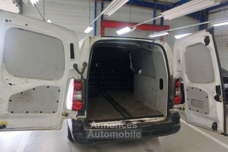 Citroen Berlingo Citroën Van XL 950kg BlueHDi 100 S&S Club BVM5 - <small></small> 10.480 € <small>TTC</small> - #10