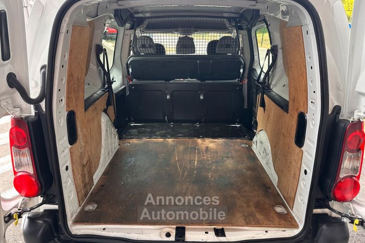 Citroen Berlingo Citroën XL 1.6 BlueHDi 100ch Confort Cabine Approfondie 5 Places TVA RECUPERABLE 1ère main Climatisation Radar de recul Régulateur Antibrouillards AV  - <small></small> 11.990 € <small>TTC</small> - #5