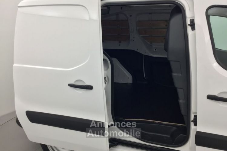 Citroen Berlingo FOURGON 1.6 HDI 75 CLUB - <small></small> 11.388 € <small>TTC</small> - #17