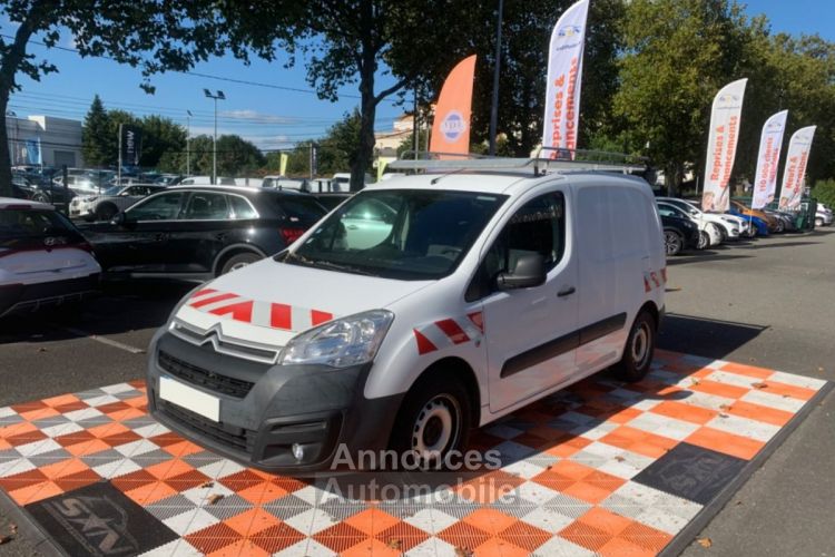 Citroen Berlingo FOURGON BlueHDi 100 CLUB 3PL Bluetooth Pack Chantier Pte Lat. Radar Anti-Brouillards - <small></small> 12.450 € <small>TTC</small> - #1