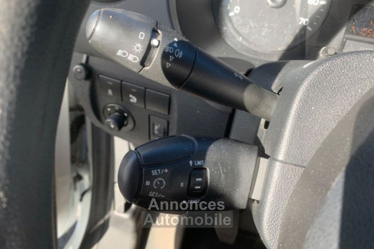 Citroen Berlingo FOURGON BlueHDi 100 CLUB 3PL Bluetooth Pack Chantier Pte Lat. Radar Anti-Brouillards - <small></small> 12.450 € <small>TTC</small> - #8