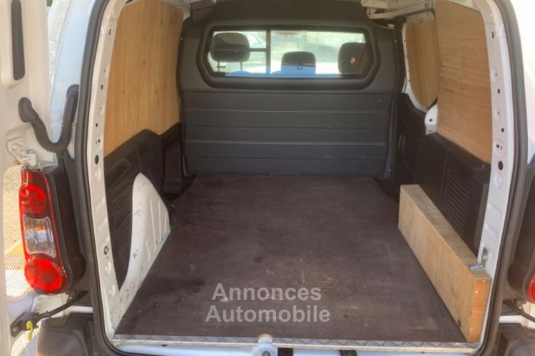 Citroen Berlingo FOURGON BlueHDi 100 CLUB 3PL Bluetooth Pack Chantier Pte Lat. Radar Anti-Brouillards - <small></small> 12.450 € <small>TTC</small> - #11