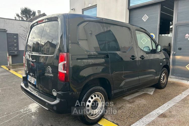 Citroen Berlingo Fourgon Club M 1000 1.5 BlueHDi 130CV EAT8 Historique d'entretien Garantie 12 mois Caméra de recul Apple CarPlay 1ère main - <small></small> 13.990 € <small>TTC</small> - #3