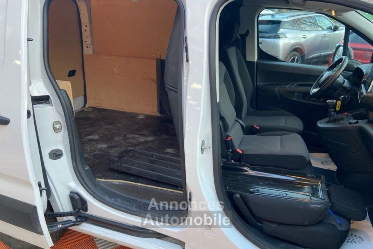 Citroen Berlingo FOURGON M BlueHDi 100 CLUB 1000 kg GPS Caméra Grip Pte Lat. Kit Bois - <small></small> 17.950 € <small>TTC</small> - #22