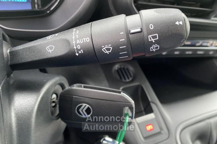 Citroen Berlingo III (3) TAILLE M BLUEHDI 100 S&S PLUS BVM6 CAMERA / 2 PORTES LATERALES - <small></small> 24.890 € <small></small> - #40