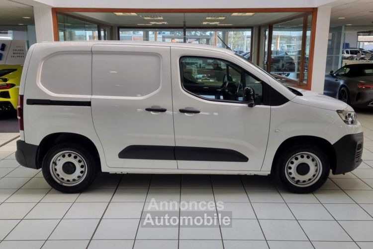 Citroen Berlingo III Van 1.5 BlueHDi 130 Driver - <small></small> 19.850 € <small>TTC</small> - #28