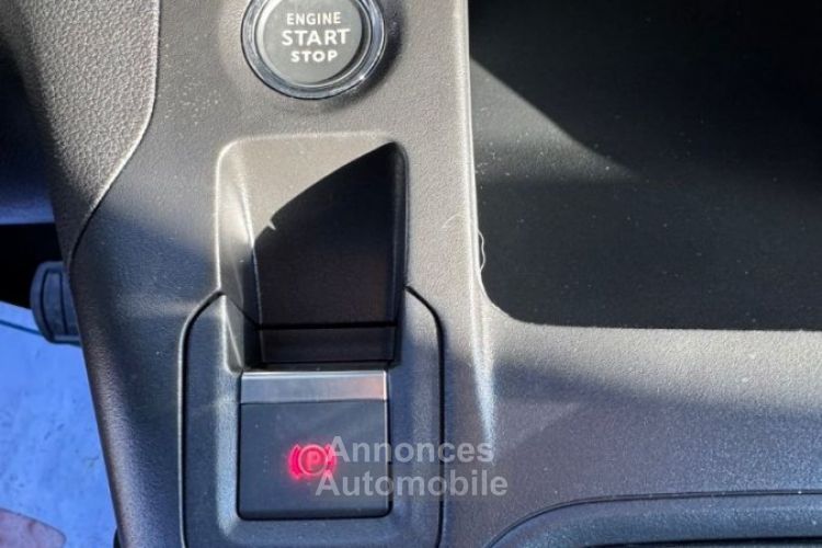 Citroen Berlingo NEW BlueHDi 130 EAT8 MAX Toit Pano ADML Sièges Chauffants - <small></small> 31.450 € <small>TTC</small> - #22