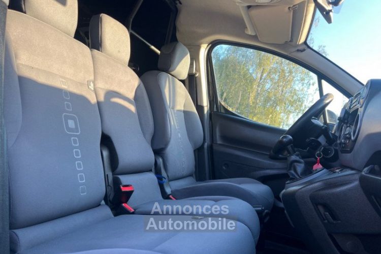 Citroen Berlingo PLANCB 1.6 HDI 75 CONFORT 3 PLACES 04/2015 1ERE MAIN - <small></small> 5.990 € <small>TTC</small> - #17