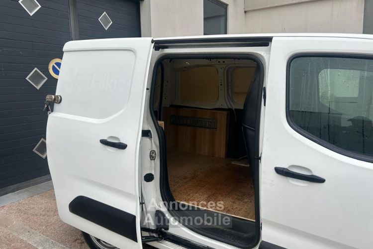 Citroen Berlingo Van M 1000kg BlueHDi 130 S&S Driver EAT8 Historique d'entretien Garantie 12 mois Caméra de recul 3 places Apple CarPlay - <small></small> 14.490 € <small>TTC</small> - #4