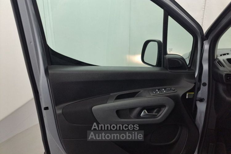 Citroen Berlingo XL 1.5 BlueHDi 130 Feel Pack EAT 7PL - <small></small> 26.990 € <small>TTC</small> - #19