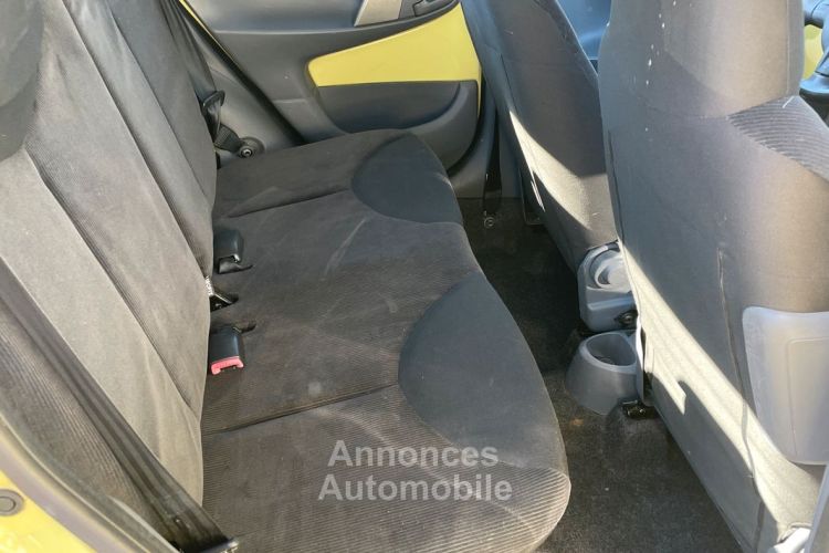 Citroen C1 1.0i Pack Sensodrive 5P - <small></small> 5.490 € <small>TTC</small> - #5