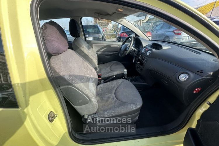 Citroen C2 1.1 3P - <small></small> 2.499 € <small>TTC</small> - #12