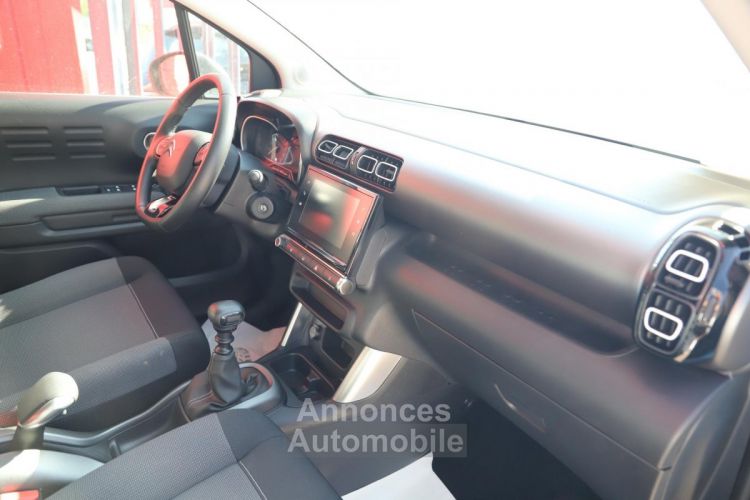 Citroen C3 Aircross 1.2 PureTech 110 Shine CAMERA GPS CARPLAY JA17 ANGLES MORTS - <small></small> 11.970 € <small></small> - #31