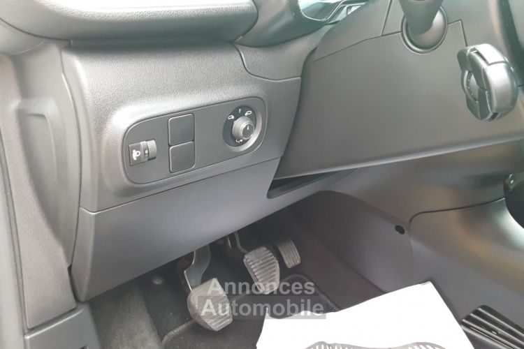 Citroen C3 BlueHDi 100 SetS BVM5 Feel Business - <small></small> 13.490 € <small>TTC</small> - #25