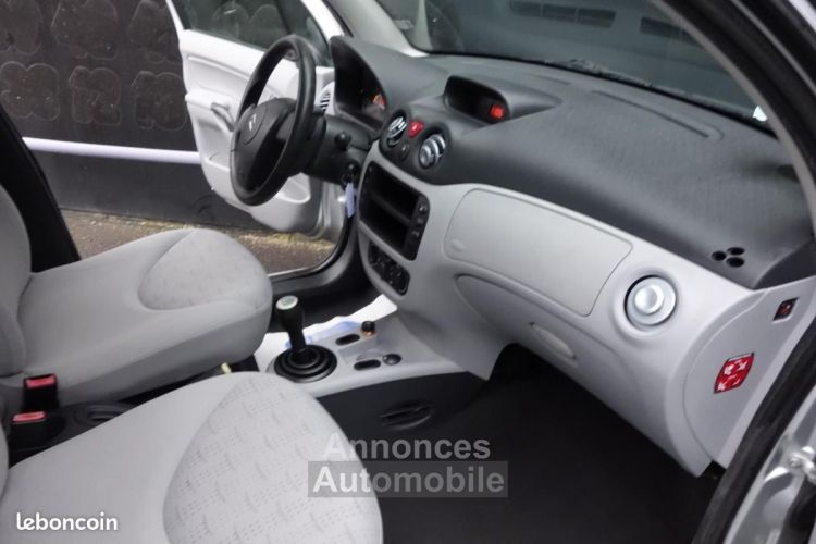 Citroen C3 Citroën 1.1i Blue Note - <small></small> 3.990 € <small>TTC</small> - #11