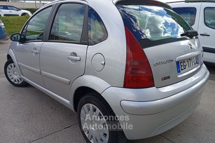 Citroen C3 1.4 ess 5cv clim régulateur ct ok 99.000klm garatie 12 mois 4990 - <small></small> 4.990 € <small>TTC</small> - #2