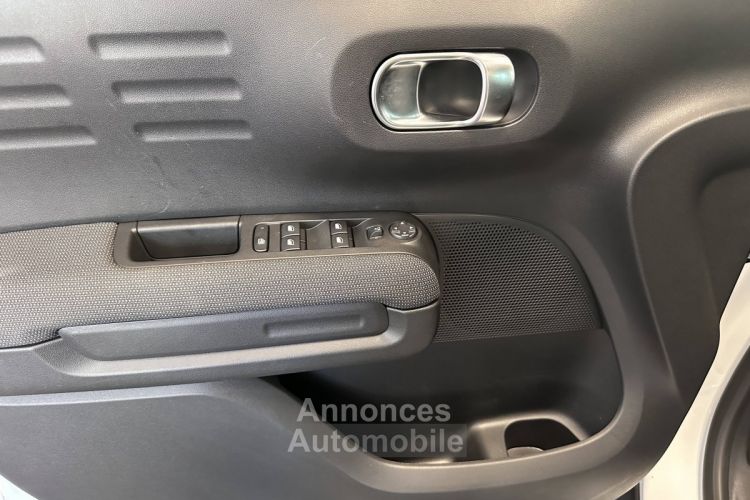 Citroen C3 Citroën Aircross PureTech 130ch S&S Shine Pack EAT6 / À PARTIR DE 331,81 € * - <small></small> 23.990 € <small>TTC</small> - #31