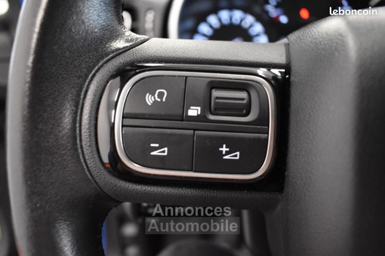 Citroen C3 Citroën GENERATION-III 1.2 PURETECH 80ch SHINE CAMERA DE RECUL CARPLAY SUIVI GARANTIE 6 à 60... - <small></small> 11.990 € <small>TTC</small> - #19