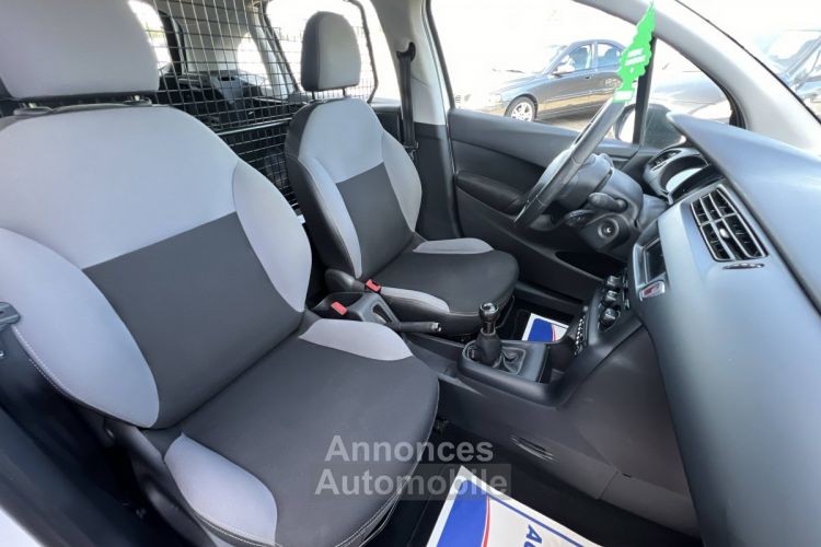 Citroen C3 Citroën II 1.6 BlueHDi 75ch CTTE 2Places Clim Régulateur TVA20% Récupérable - <small></small> 5.990 € <small>TTC</small> - #12