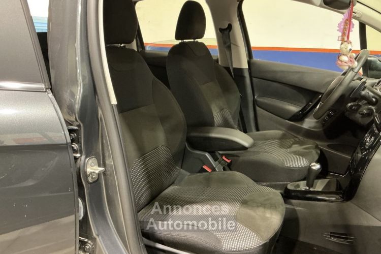 Citroen C3 EXCLUSIVE 1.2 E-VTI 82 Cv 1ERE MAIN / BOITE AUTO 28 200 Kms CRIT AIR 1 - GARANTIE 1 AN - <small></small> 10.970 € <small>TTC</small> - #5