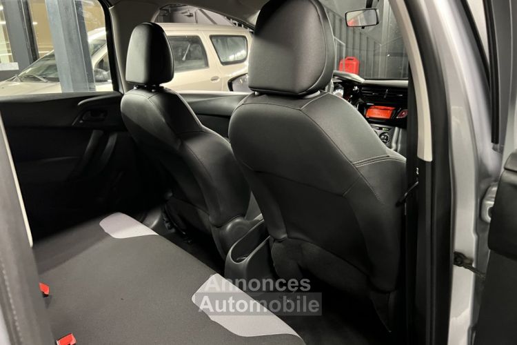 Citroen C3 II PHASE 2 - 1.2 82 Cv PREMIERE MAIN / BLUETOOTH CRIT AIR 1 - GARANTIE 1 AN - <small></small> 7.470 € <small>TTC</small> - #15