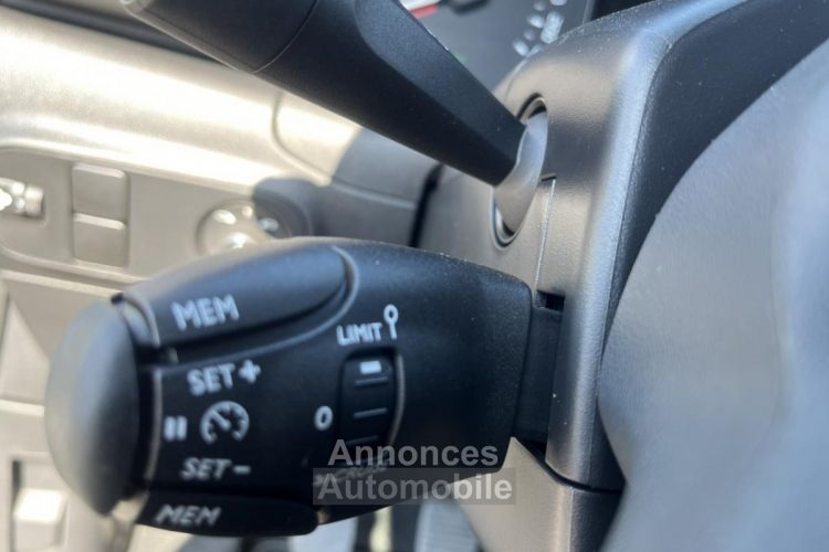 Citroen C3 III (2) 1.5 BlueHDi 100 S&S Plus - <small></small> 18.790 € <small></small> - #37