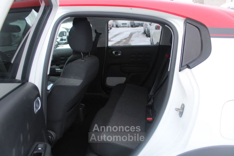 Citroen C3 III SHINE 1L6 BLUE HDI 100 CV GPS 3D CAMÉRA USB JA 16 BI/TON RE BLUETOOTH RÉGULATEUR - <small></small> 10.990 € <small>TTC</small> - #9