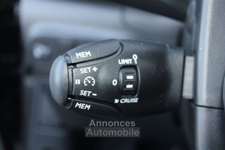 Citroen C3 PHASE 4 FEEL PLUS 100 CV 1L5 BLUEHDI GPS USB ABS RÉGULATEUR BLUETOOTH FULL LEDS BOITE 6V - <small></small> 17.800 € <small>TTC</small> - #10