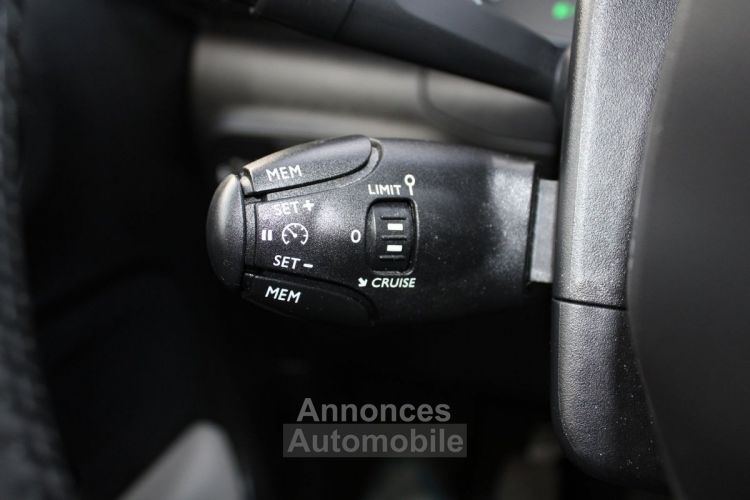 Citroen C3 PHASE 4 SHINE 110 CV ESSENCE GPS MIROR LINK CAMÉRA FULL LED JA 16 BLUETOOTH RÉGULATEUR - <small></small> 10.990 € <small>TTC</small> - #13