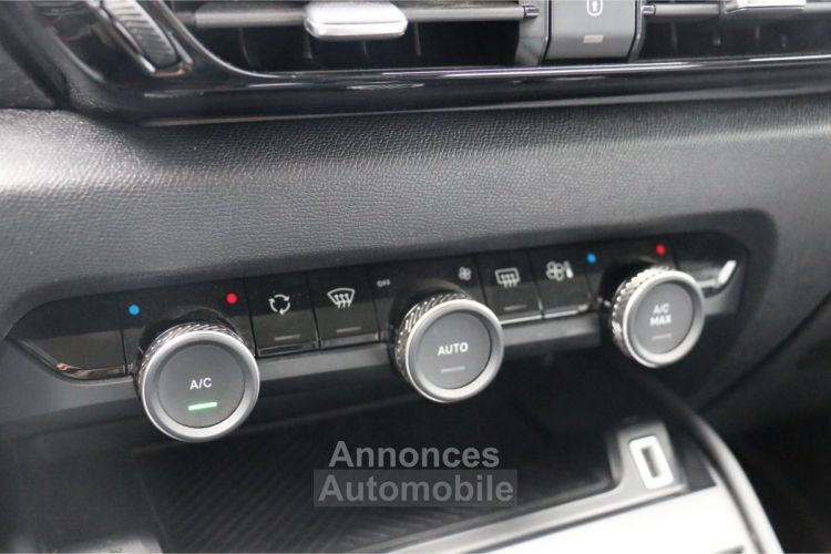 Citroen C4 1.2 PureTech 12V - 130 S&S - BV EAT 8 BERLINE Shine PHASE 1 - <small></small> 14.900 € <small>TTC</small> - #31