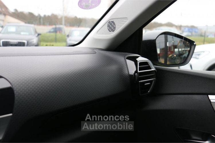 Citroen C4 1.2 PureTech 12V - 130 S&S - BV EAT 8 BERLINE Shine PHASE 1 - <small></small> 14.900 € <small>TTC</small> - #40