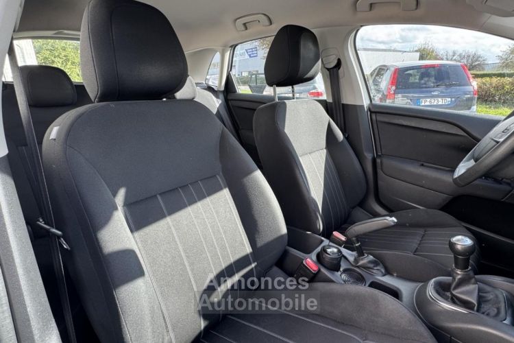 Citroen C4 1.2i 110cv  Live - Garantie 12 mois - <small></small> 6.990 € <small>TTC</small> - #17