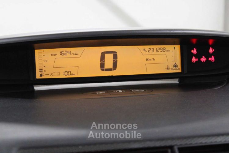 Citroen C4 1.4i ~ Airco Radio CC - <small></small> 1.300 € <small>TTC</small> - #14