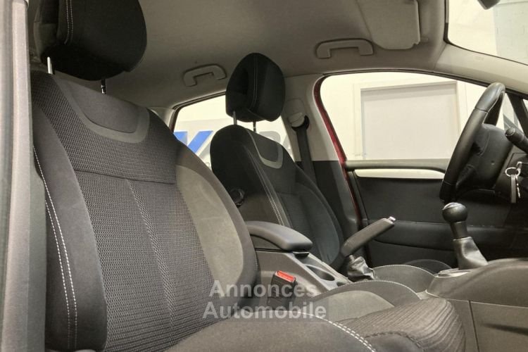 Citroen C4 1.6 VTi 120 CH Confort - <small></small> 7.490 € <small>TTC</small> - #16