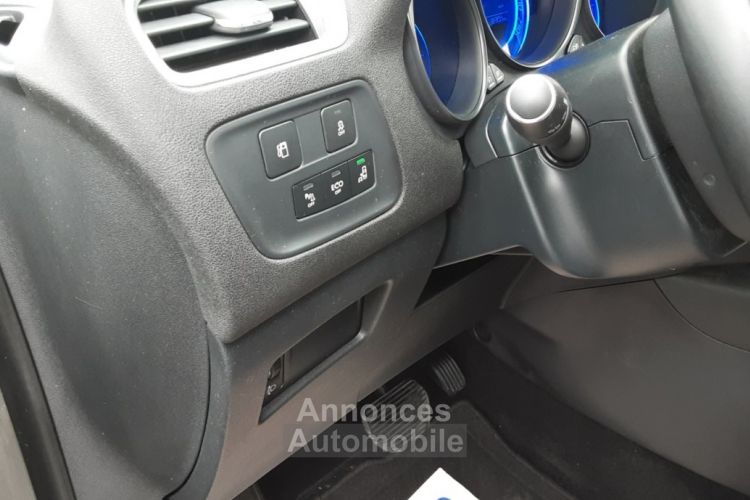 Citroen C4 BlueHDi 120 SetS ETA6 Millenium - <small></small> 11.290 € <small>TTC</small> - #20