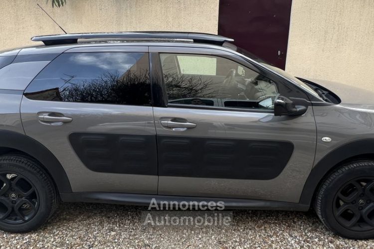 Citroen C4 Cactus 1.2 PURETECH 110 S&S SHINE *KIT DE DISTRIBUTION REMPLACE* - <small></small> 7.990 € <small>TTC</small> - #9