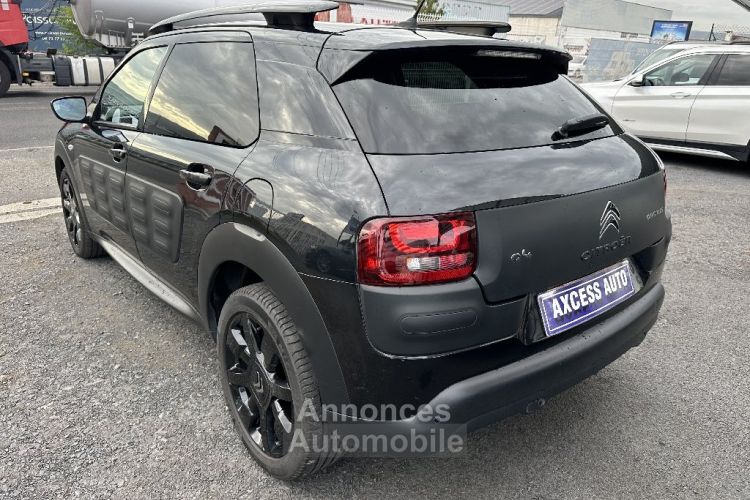 Citroen C4 Cactus e-HDi 92 Shine ETG6 - <small></small> 8.990 € <small>TTC</small> - #9