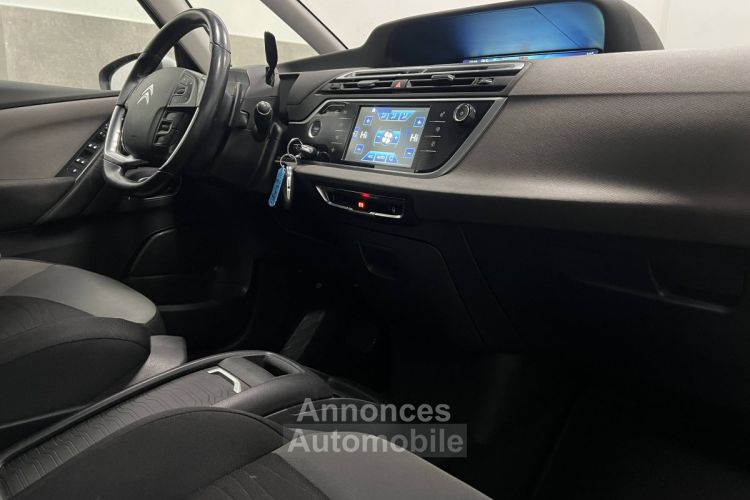 Citroen C4 Citroën II 1.6 HDi115 FAP Sélection 5p - <small></small> 8.990 € <small>TTC</small> - #21