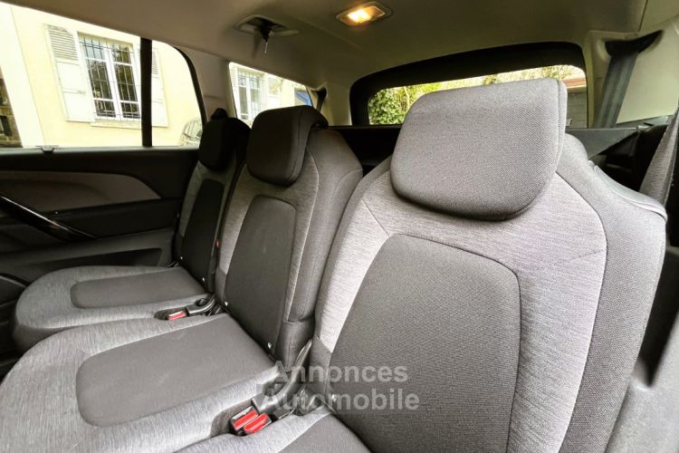 Citroen C4 Grand Picasso 1.2 PURETECH 130 S&S FEEL EAT6 *1ERE MAIN* - <small></small> 9.490 € <small>TTC</small> - #19