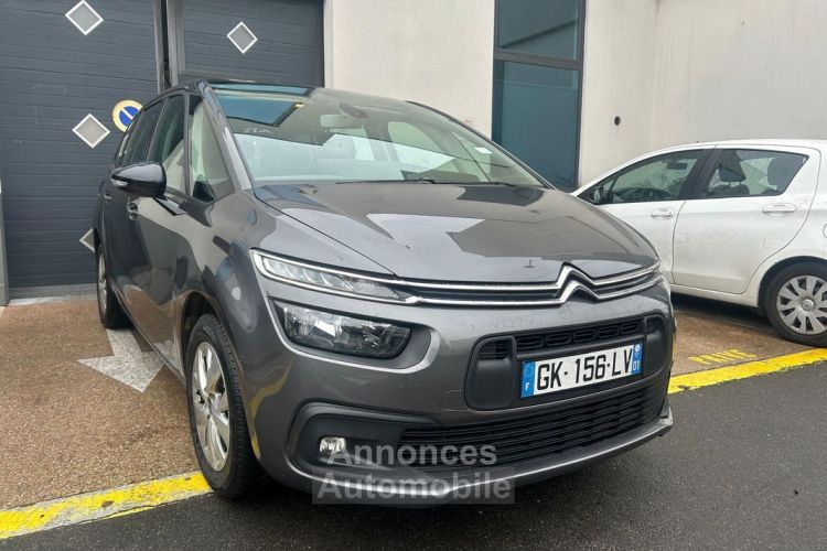 Citroen C4 Grand Picasso SpaceTourer Citroën BUSINESS bluehdi 130 ss EAT8 Garantie 12 mois 7 places 1ère main Apple CarPlay - <small></small> 19.990 € <small>TTC</small> - #1