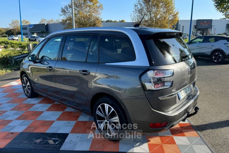 Citroen C4 GRAND SPACETOURER BlueHDi 130 BV6 SHINE Toit Pano GPS Caméra Attelage 7pl - <small></small> 14.450 € <small>TTC</small> - #4