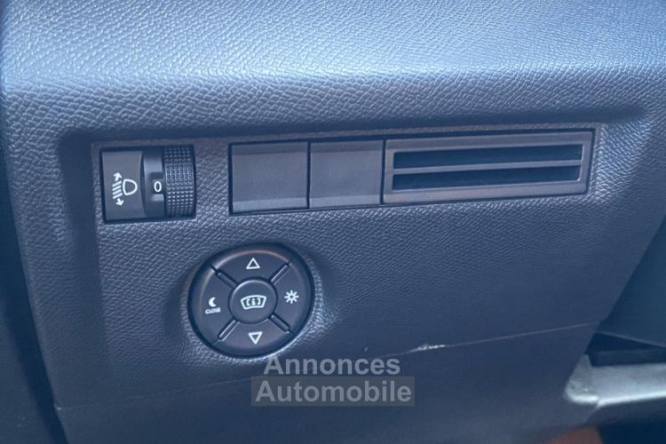 Citroen C4 III 1.5 BlueHDi 130 EAT8 MAX AVEC TOIT NOIR - <small></small> 24.250 € <small></small> - #49